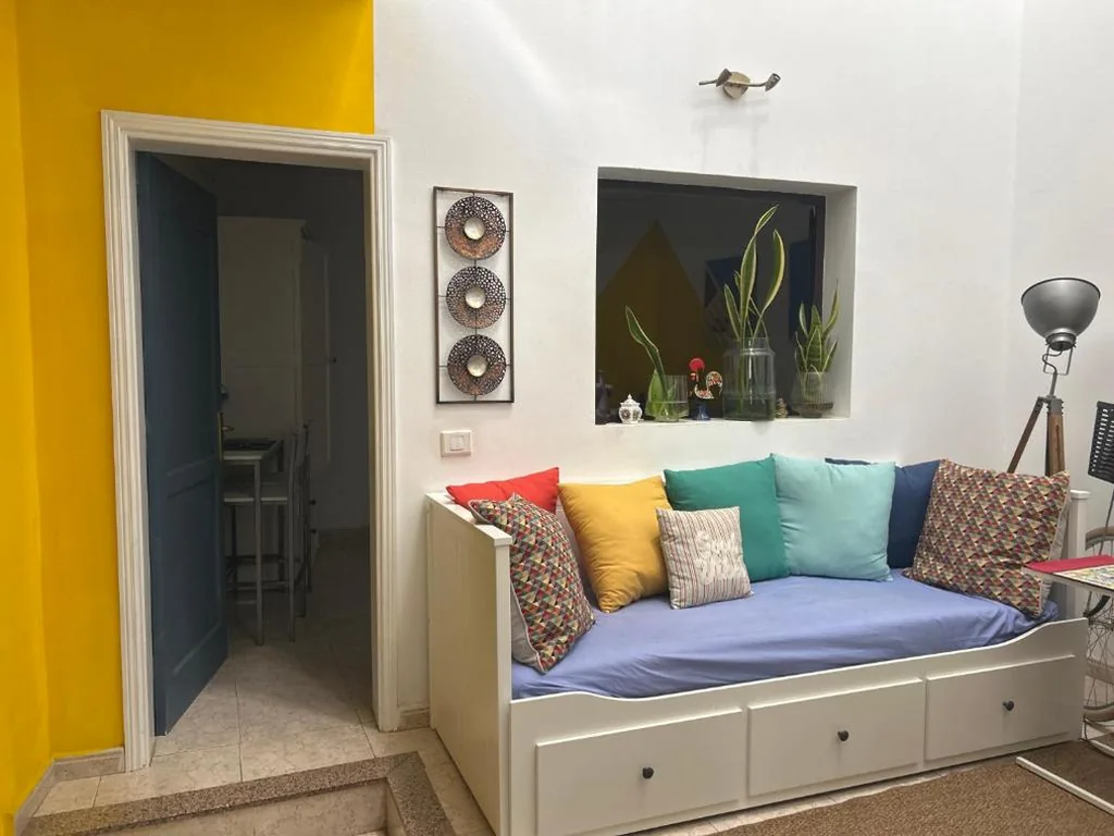 Habitación con cama grande — El Charco Rooms