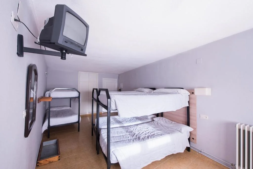 Vierbettzimmer (2 Erwachsene + 2 Kinder) — El Ciervo