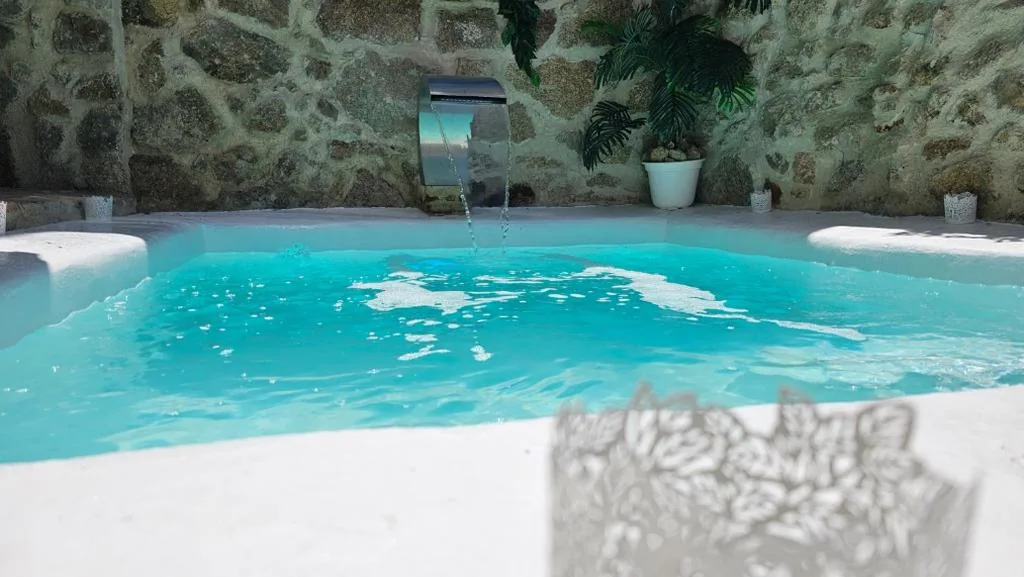 Villa de 2 dormitorios — El Edén Casas Rurales con Piscina y Jacuzzi