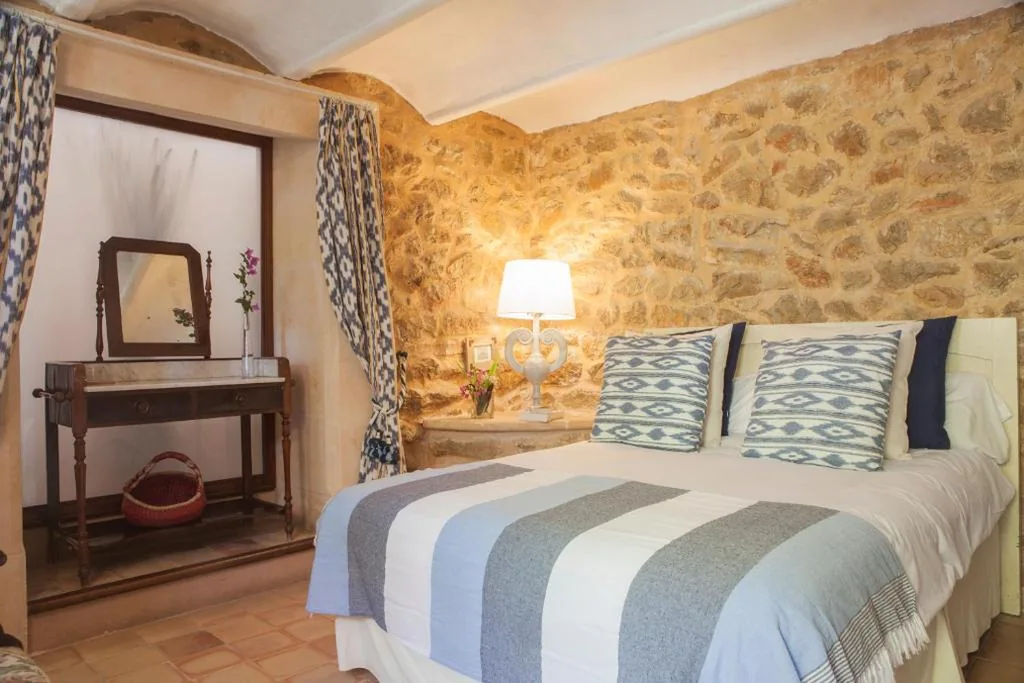 Habitación Doble Estándar con terraza - 2 camas — El Encinar de Arta