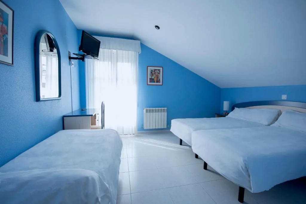 Habitación Triple — El Espino Albar - AutoCheck-in