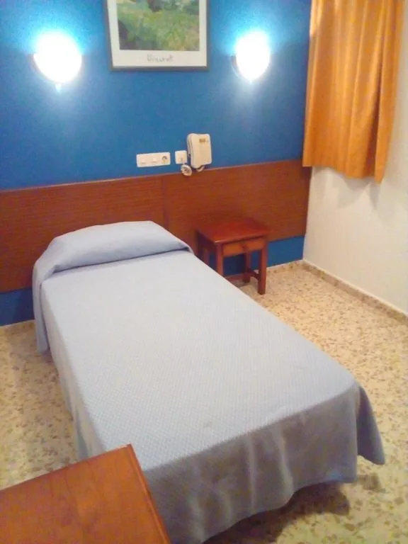 Habitación Individual — El Faisan C&R Hotel
