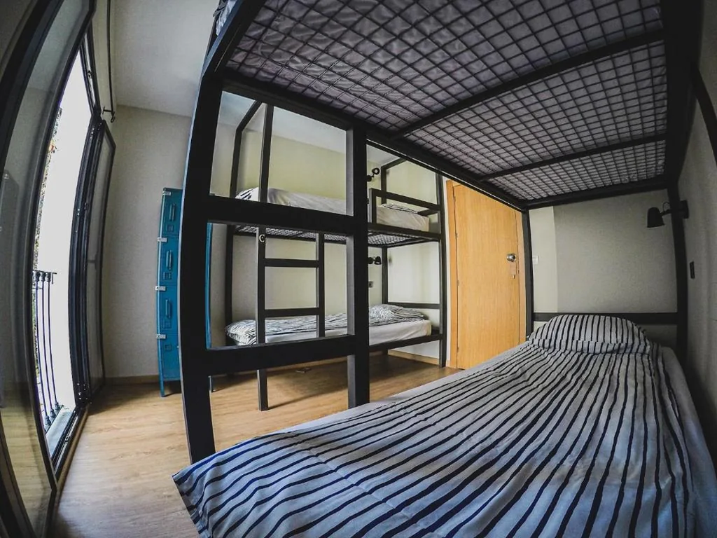 Posto letto in dormitorio misto da 4 posti — El Granado Hostel