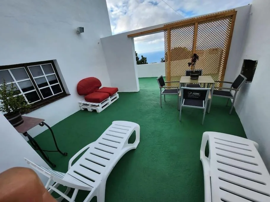 Two-Bedroom House — El Hierro-frontera casa rural la montaña
