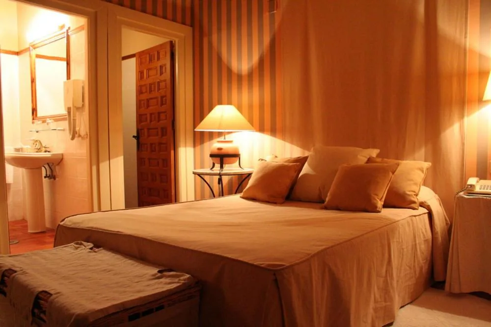 Double Room — El Hotel De La Villa