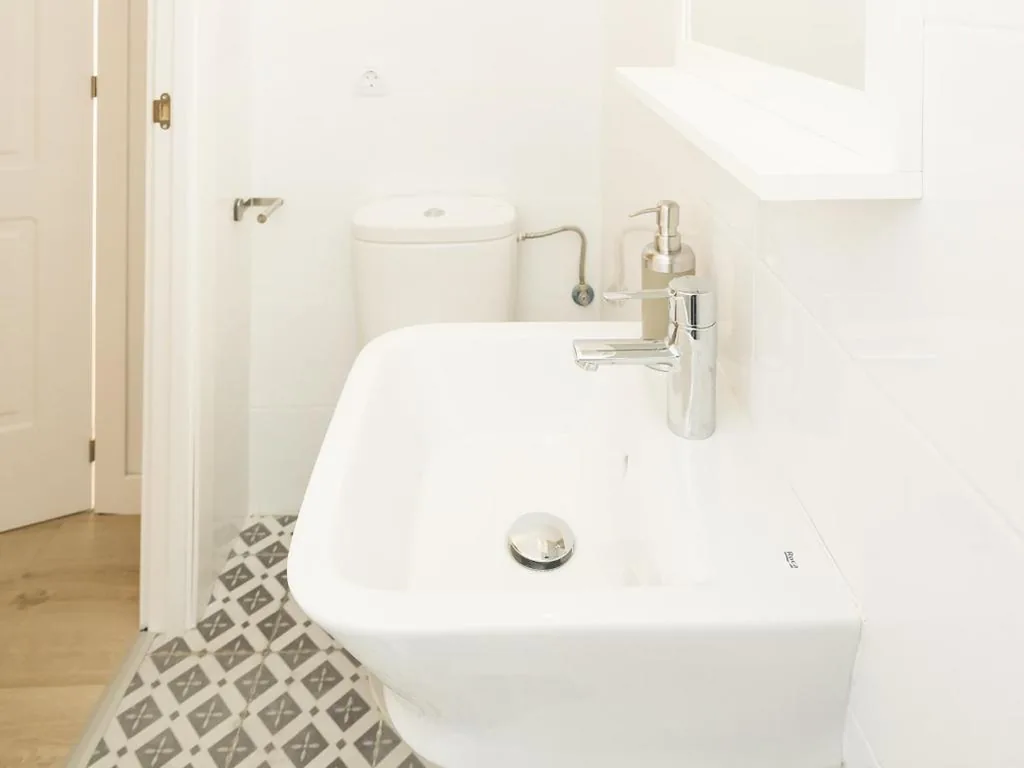 Quarto Individual com casa de banho privativa — El Hotelito 27