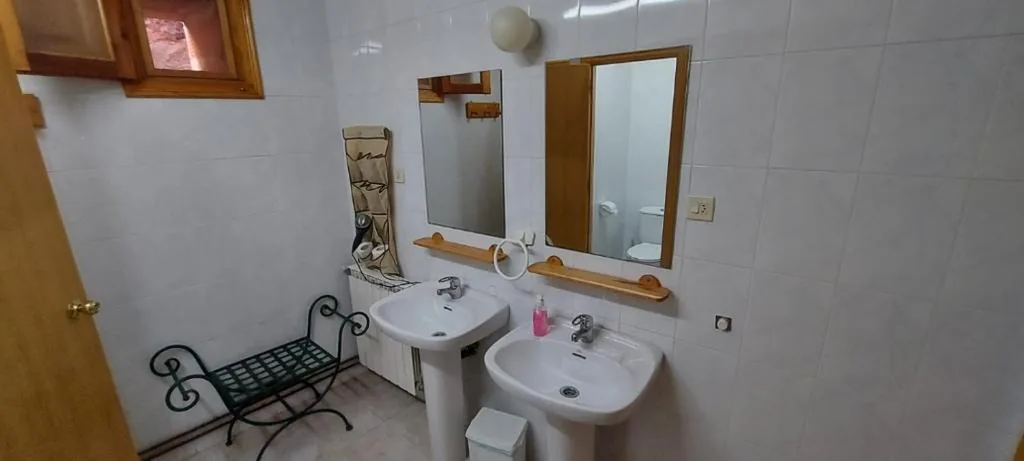 Camera doppia con bagno in comune — El Mijares