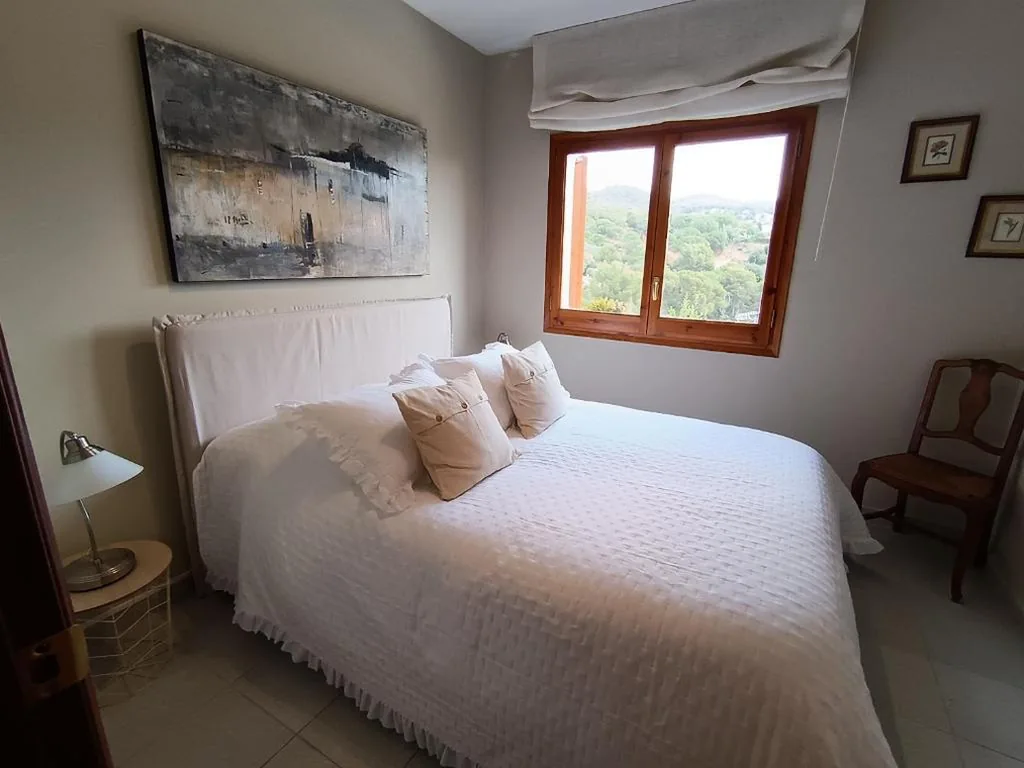 スタンダードダブルルーム — El Mirador de Can Barri BB Vistas Piscina y Desayuno Gourmet