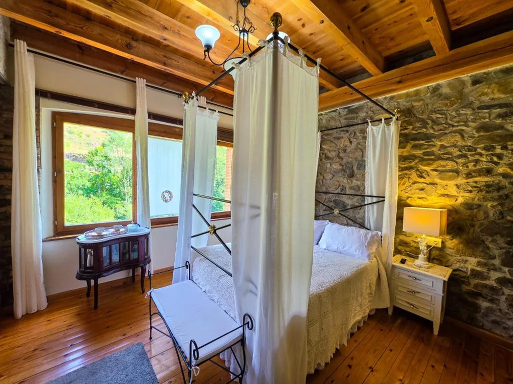 Suite met Balkon — El Molino de la Ropería