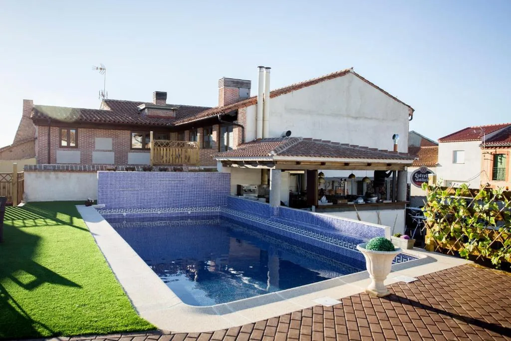 Haus — El Mudéjar Casa Histórica con Piscina Privada para Grupos