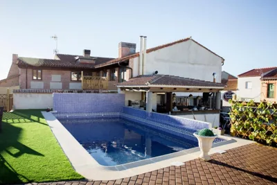 El Mudéjar Casa Histórica con Piscina Privada para Grupos — Foto 3