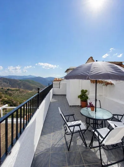 El nido del búho Soportujar Casa con terraza — Foto 2