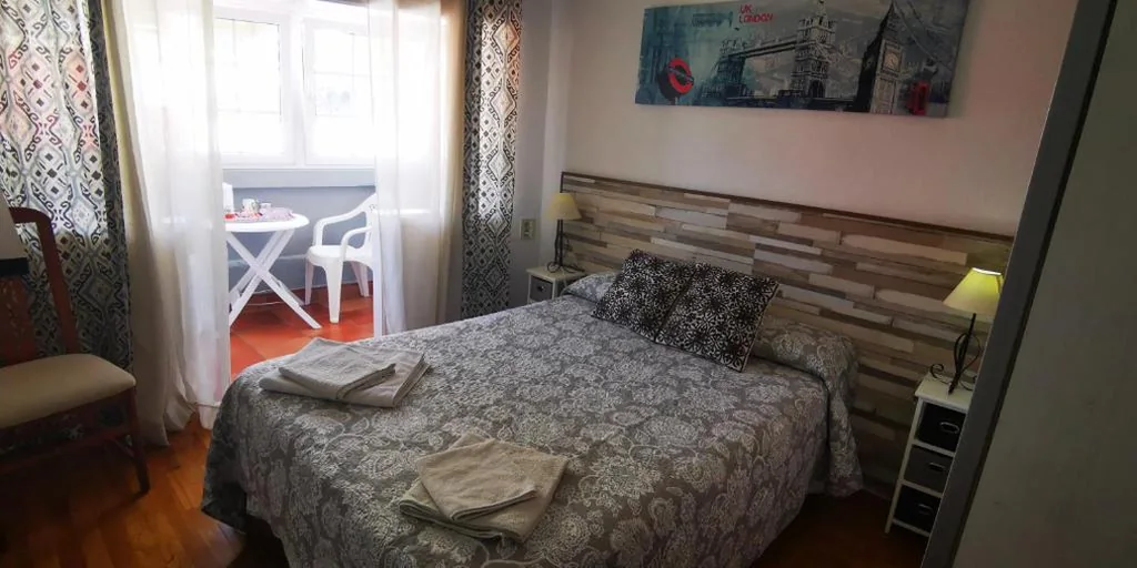 Habitación Doble con baño privado — El Oasis Canario