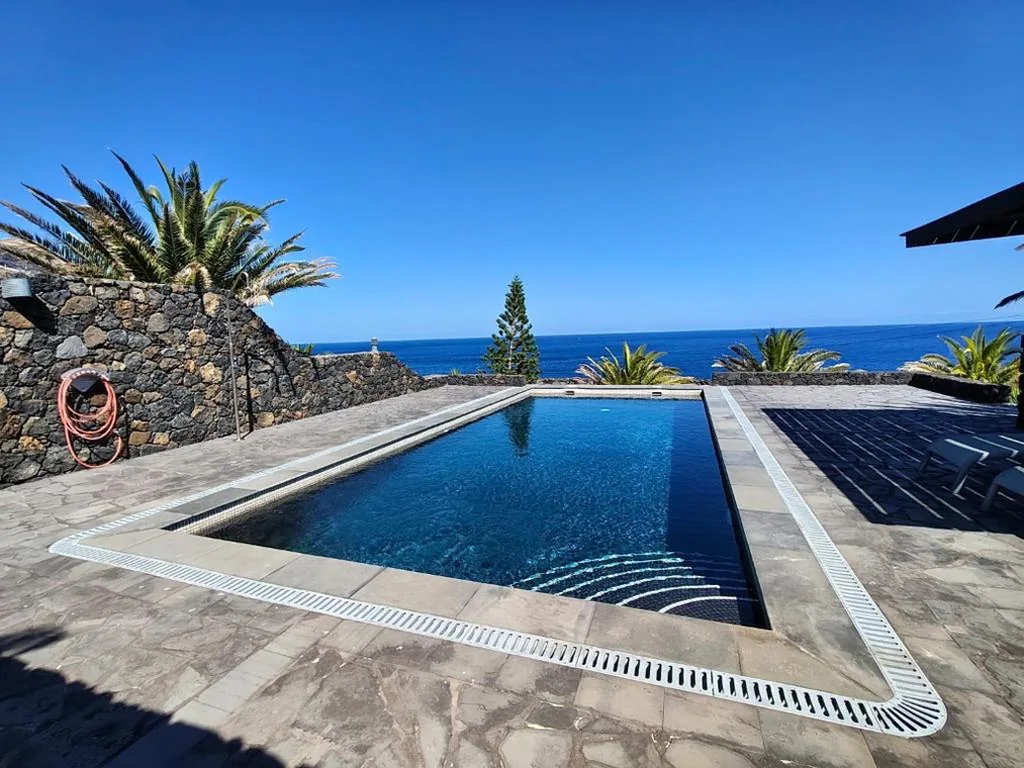 Villa com vista para o mar — El OASIS del Hierro Piscina y Espectaculares Vistas al Mar