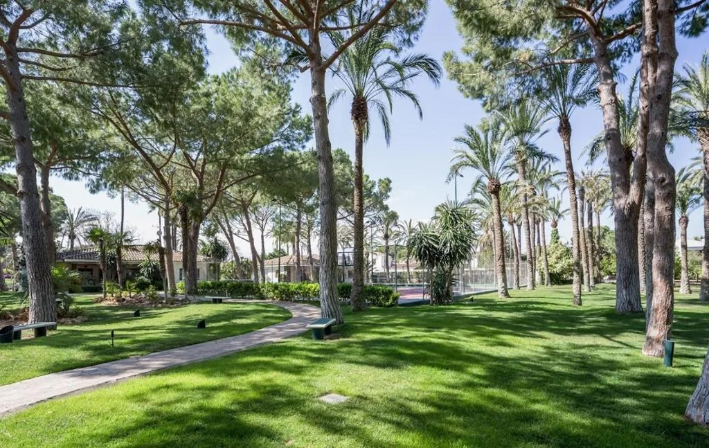 Villa Deluxe — El Oasis Villa Resort