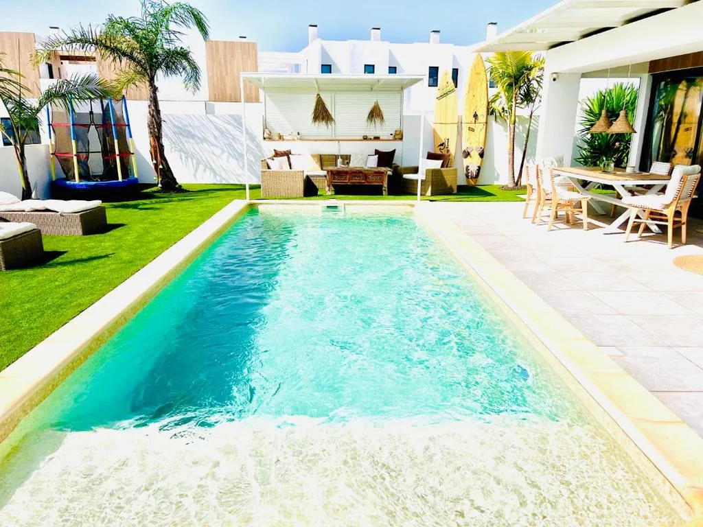 Villa mit 2 Schlafzimmern — El Palmeral - Exlusive Villa with Private, Heated Pool in Corralejo