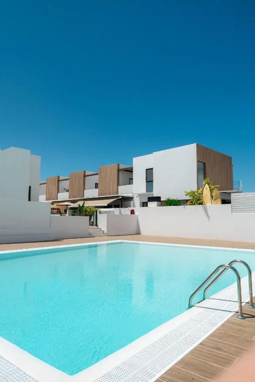 Casa con 3 camere da letto — El Palmeral - Holiday Home with Terrace and Pool in Corralejo