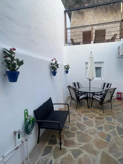 El Patio Del Castillo — foto 4