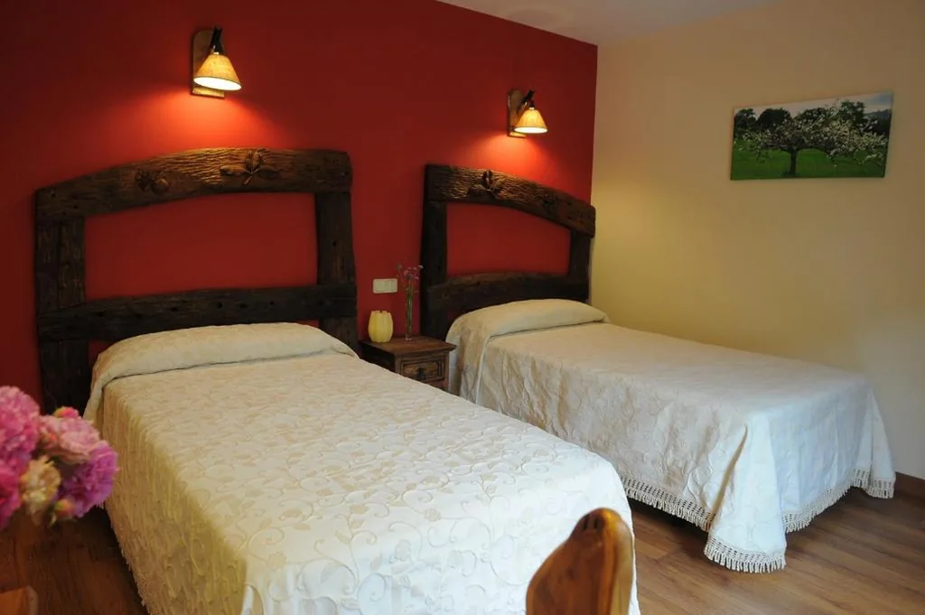 Quarto Duplo Superior - 2 camas de casal — El Quesar de Gamoneo