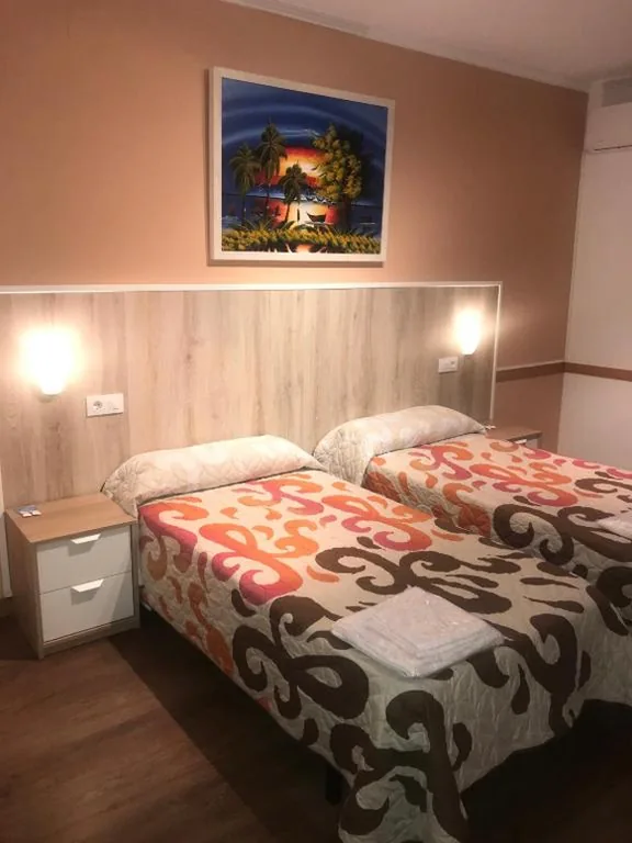 Doppelzimmer – 2 Betten — El Rento Alojamiento Rural