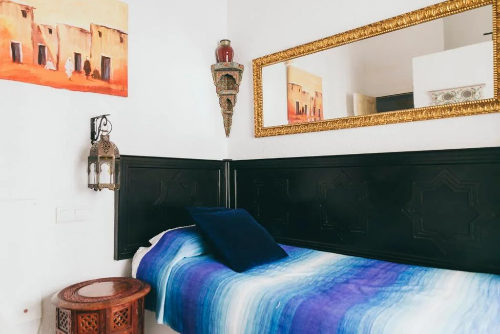 Habitación Individual Basic con baño privado — El Riad Andaluz