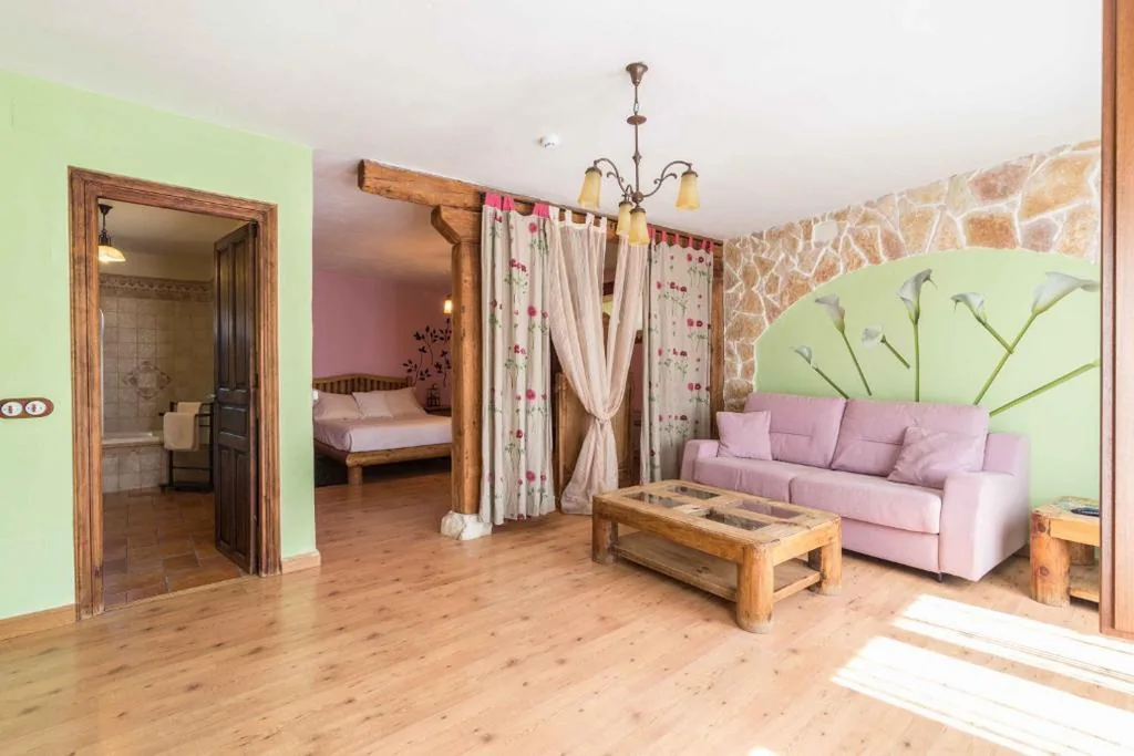 Familienzimmer mit Balkon (2 Erwachsene + 2 Kinder) — El Rincón de las Hoces del Duratón