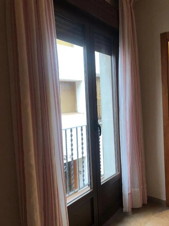 Habitación Doble con baño privado — EL RINCON DE TOÑO