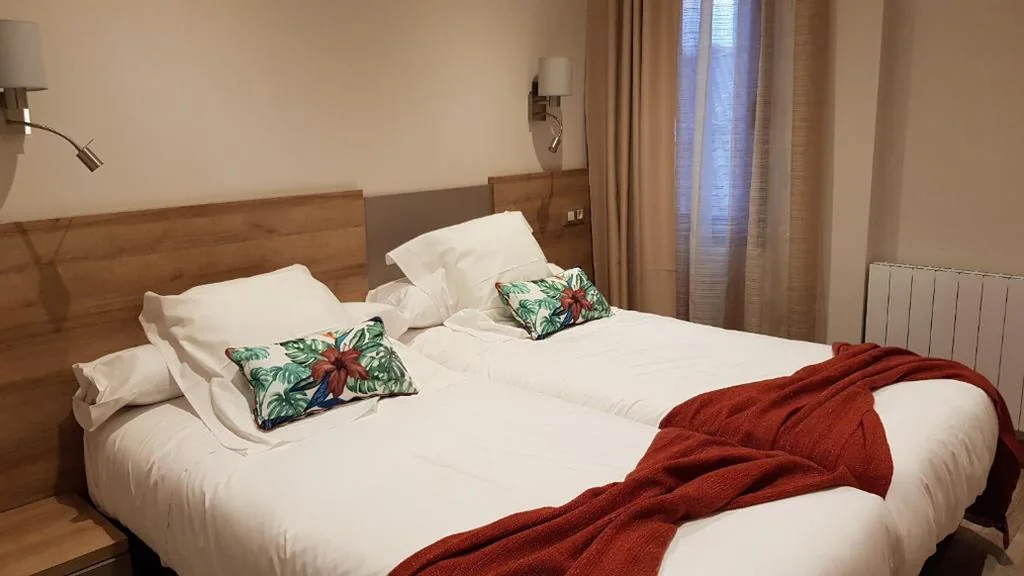 Habitación Doble con baño privado - 2 camas — El RINCON ESPINOSA