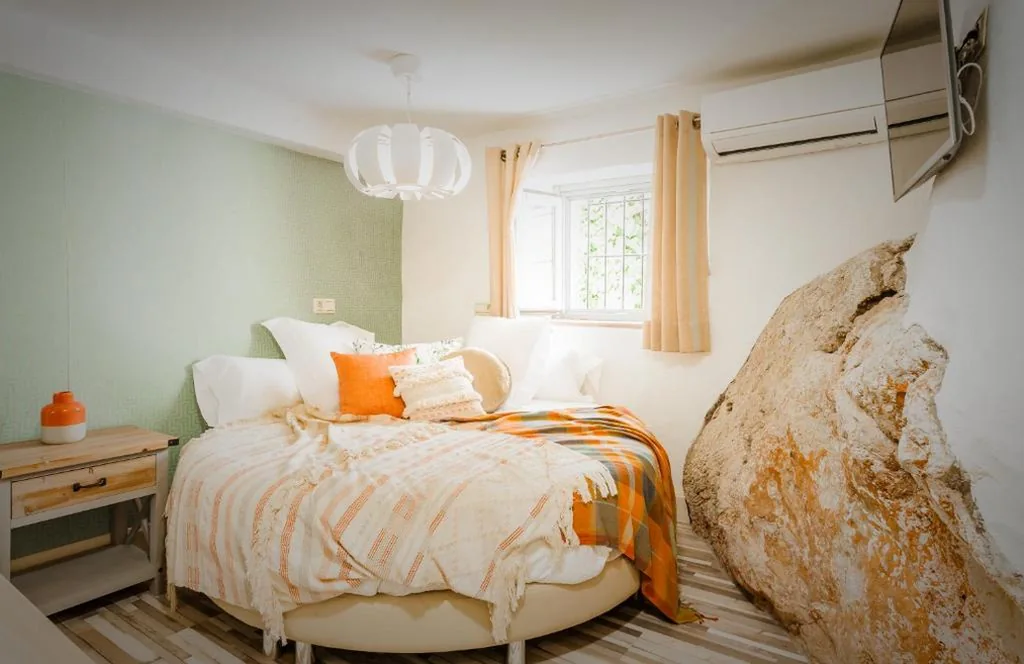 Habitación Doble Pequeña — EL TORREON 109 CHARMING - Recomendado Adultos