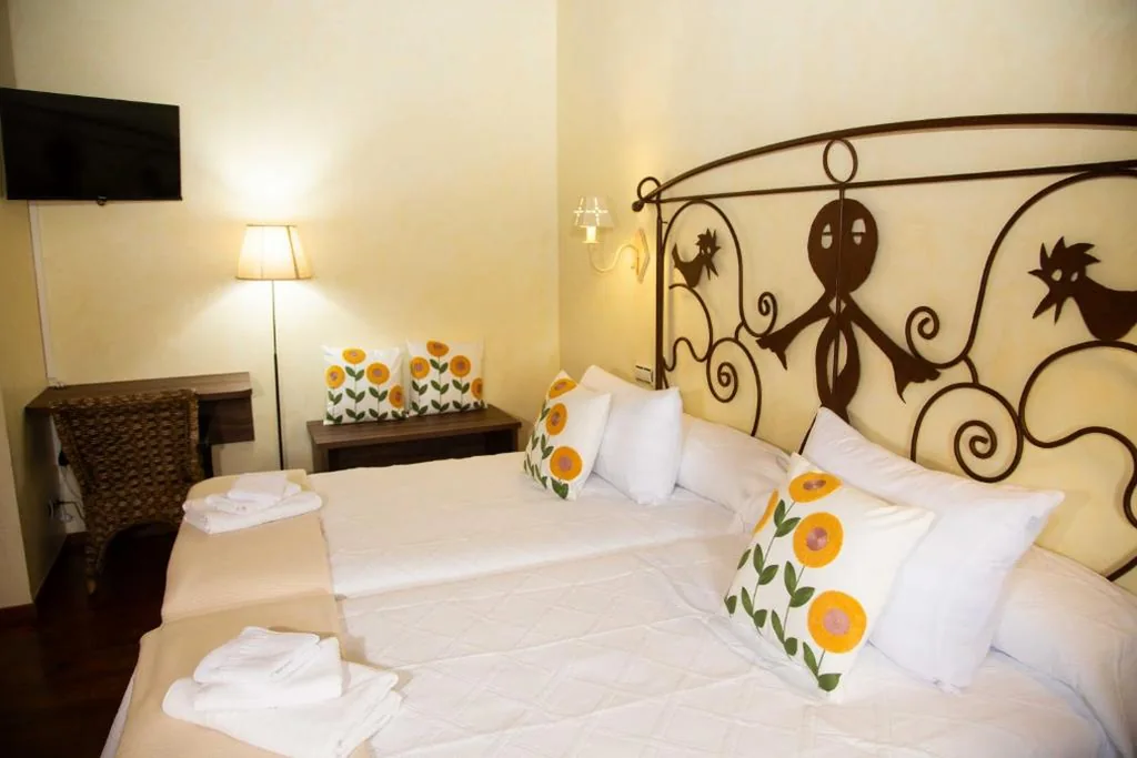 Doppelzimmer mit Bergblick - 2 Betten — El Valle Hotel Rural