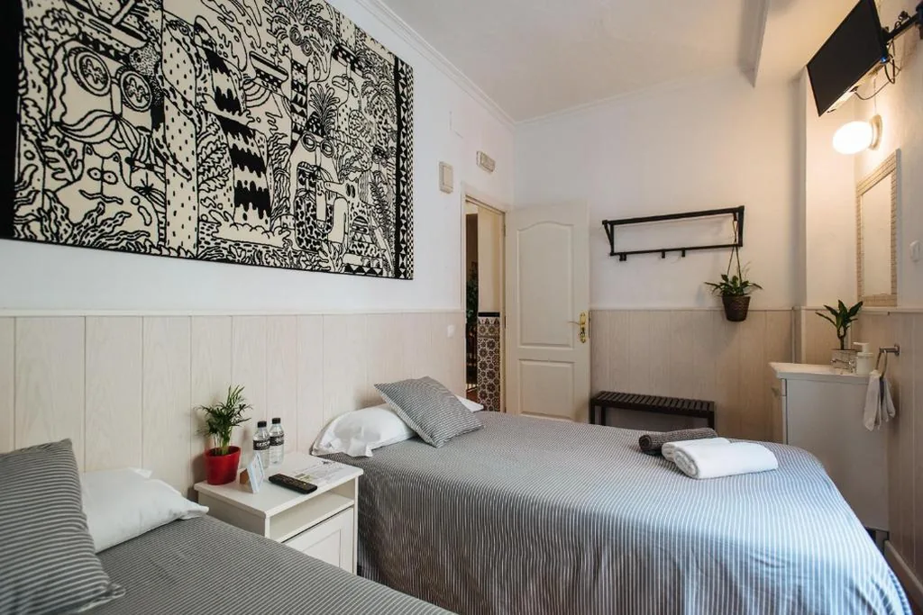 Doppelzimmer mit Gemeinschaftsbad – 2 Betten — El Viajero en Sevilla