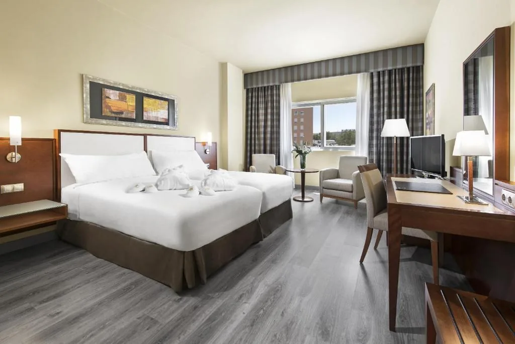 Quarto Duplo Executive (1 adulto) — Elba Almeria Business & Convention Hotel