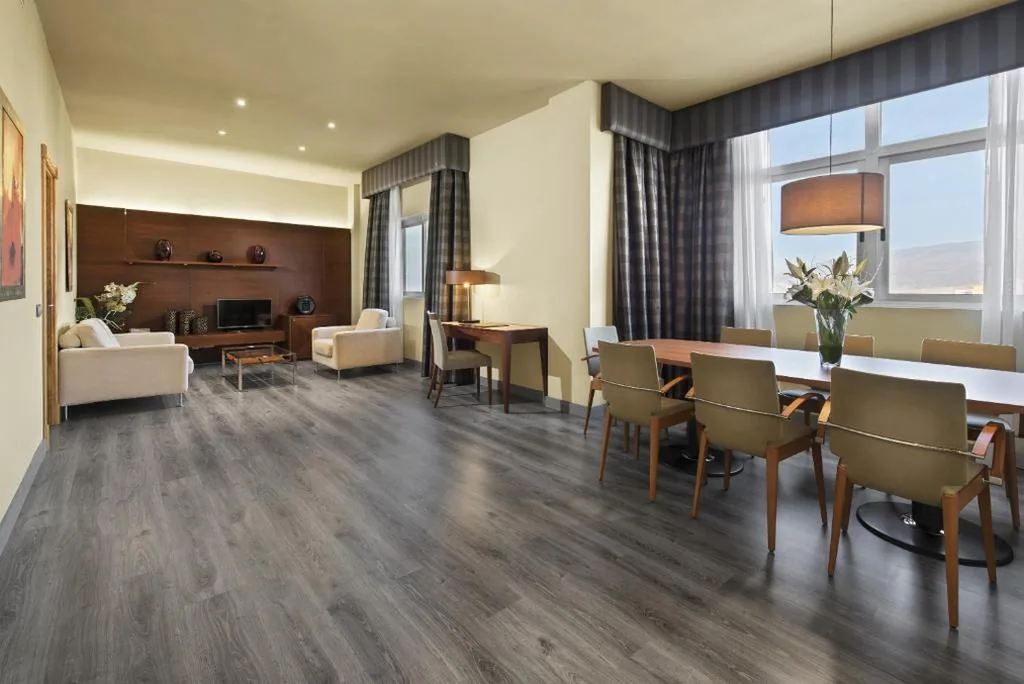 Suite Confort — Elba Almeria Business & Convention Hotel