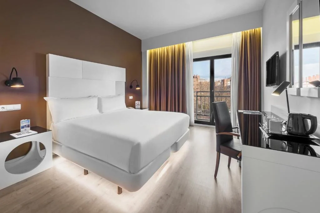 Standard Double Room — Elba Madrid Alcalá