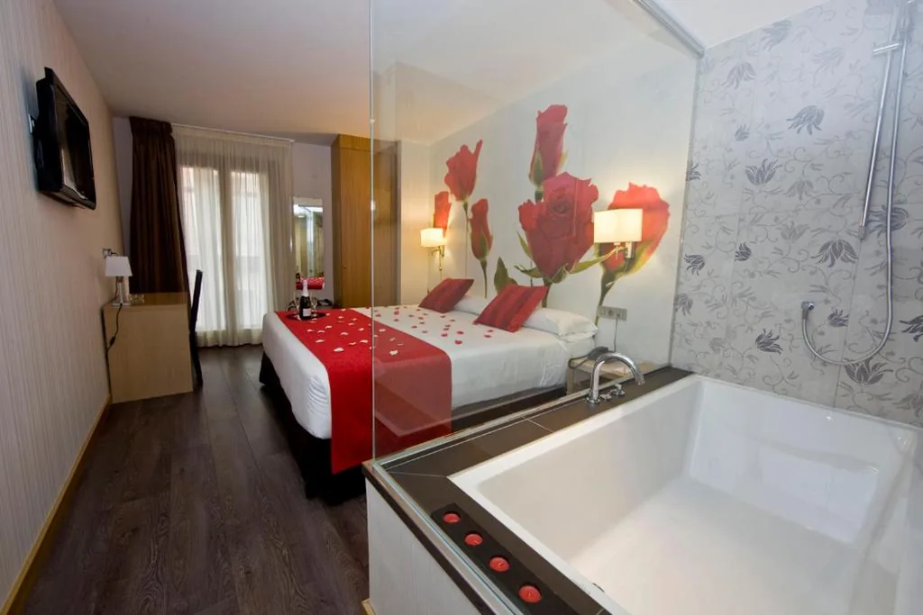 ダブルルームスーペリア — ELE Enara Boutique Hotel