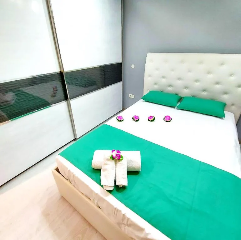 ELEGANT 3 BEDROOMS, Wifi free