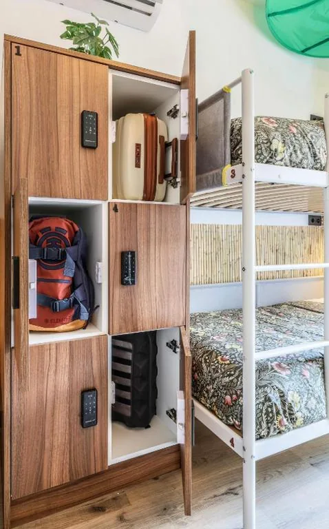 Cama em dormitório misto partilhado com 6 camas — elíseo - livingCoworking - Malasaña