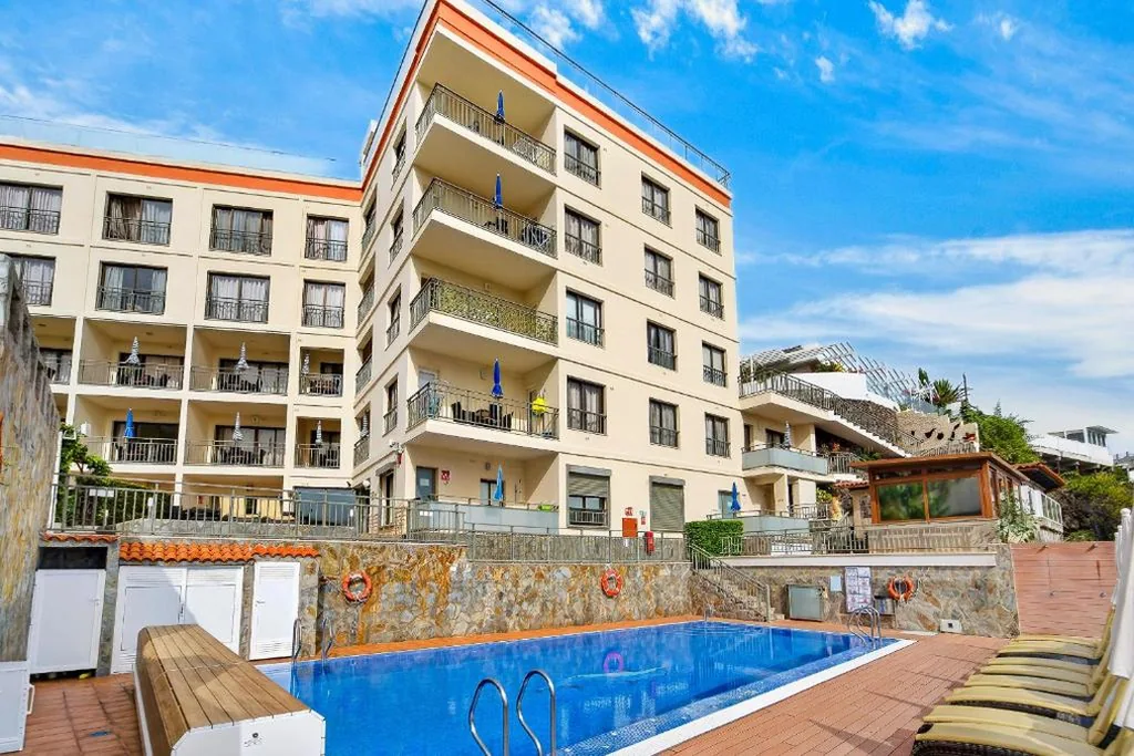 Estudio con vista al océano — Elisium Apartamentos