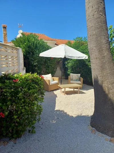 Els Poblets Denia offers Casa Crosby - Private studio within walking distance to the beach — foto 12