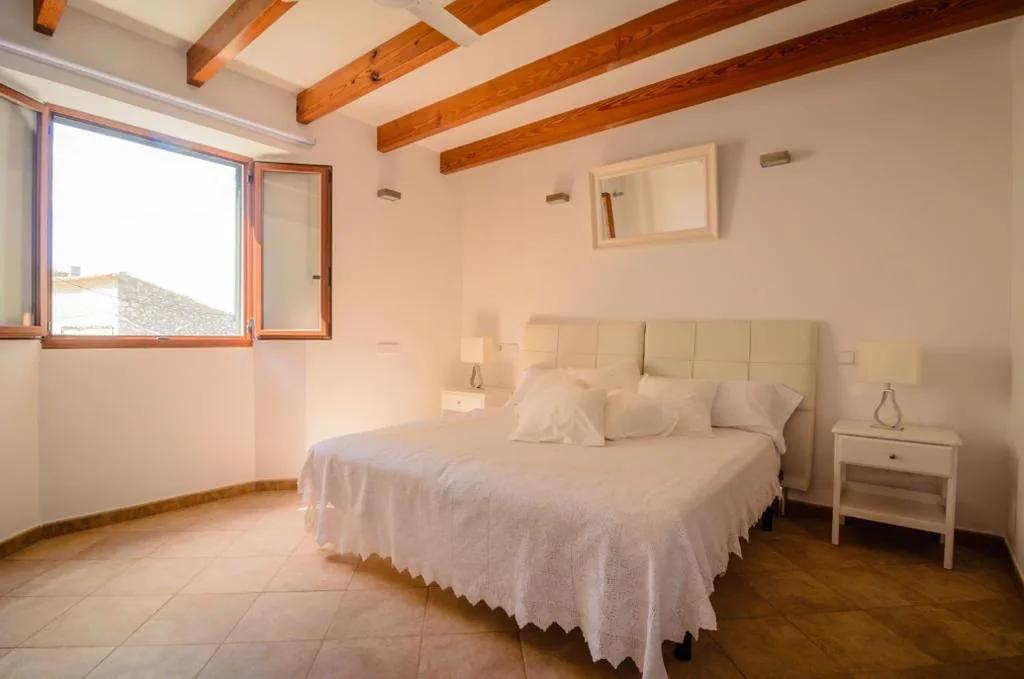 Doppelzimmer — Embat - Hostel