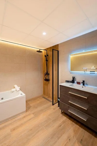 Emily Suites — foto 8