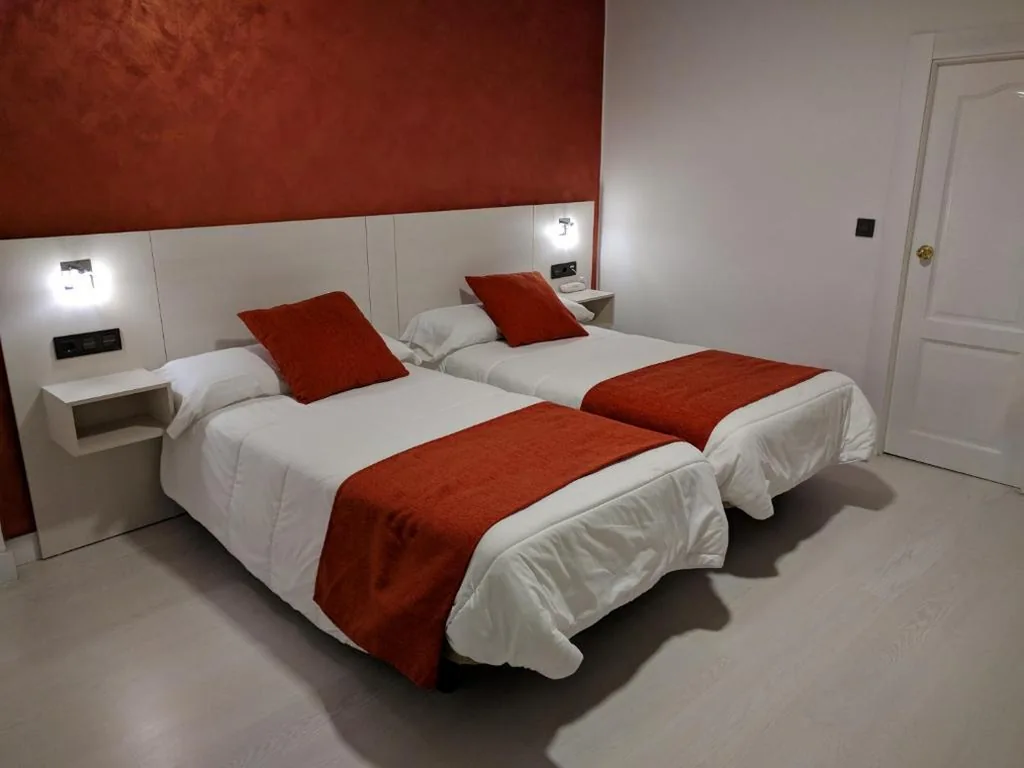 Quarto Duplo - 1 ou 2 camas — Emperatriz I
