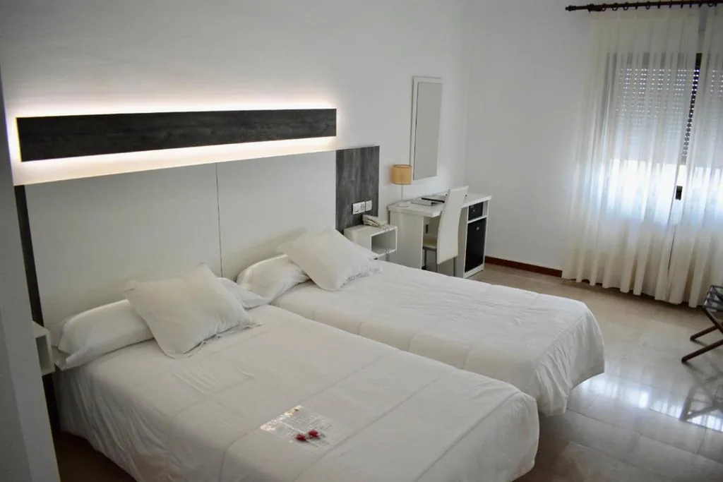 Twin Room for Single Use — Emperatriz III