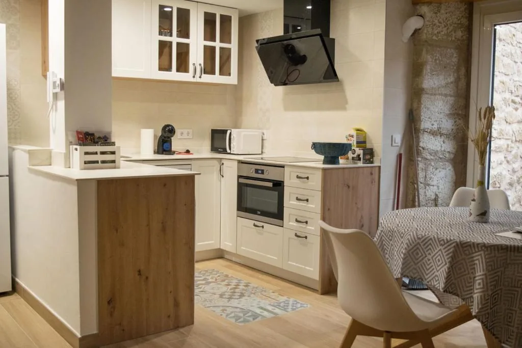 Haus mit 2 Schlafzimmern — En BLANCO y TINTO