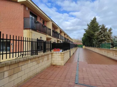 EN EL CORAZON DEL BARRIO DE LA ESTACIÓN — 照片 9