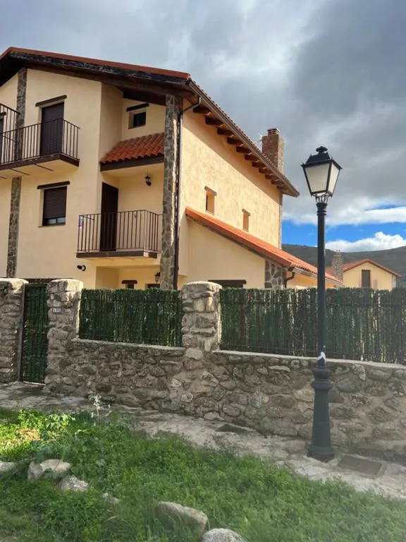 Maison de 4 chambres — Encanto - Pinilla del Valle
