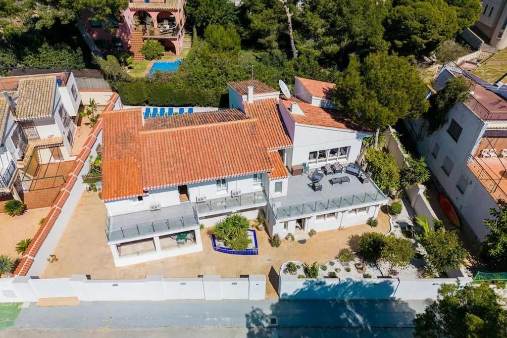 Villa — Entire Large Villa next to Award-winning beach
