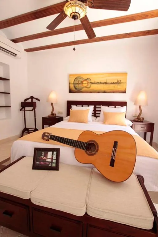 Suite Junior con balcón — Entre Dos Aguas Hotel Boutique