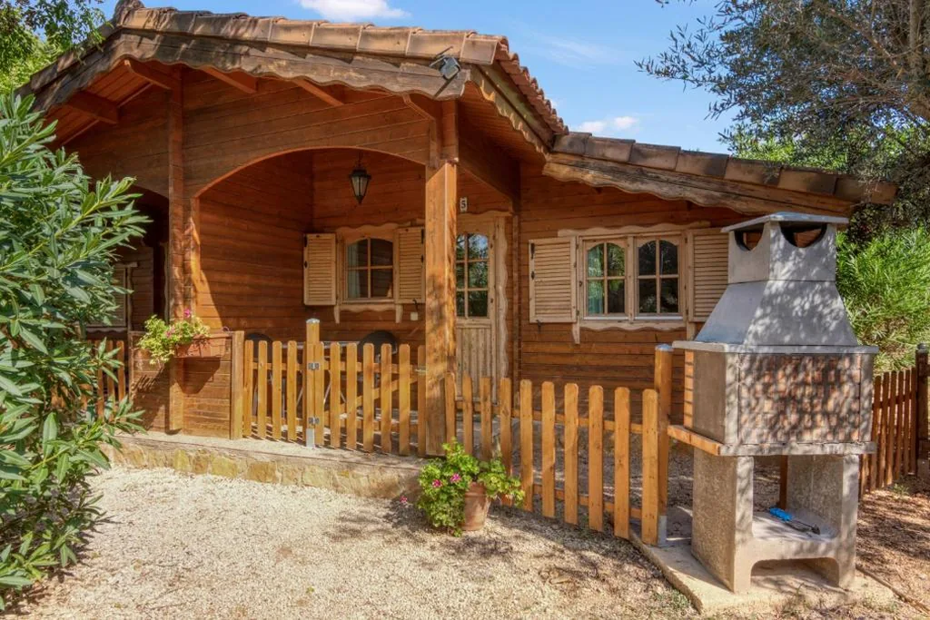 Apartamento de 1 dormitorio con vistas al jardín — Entre Viejos Olivos