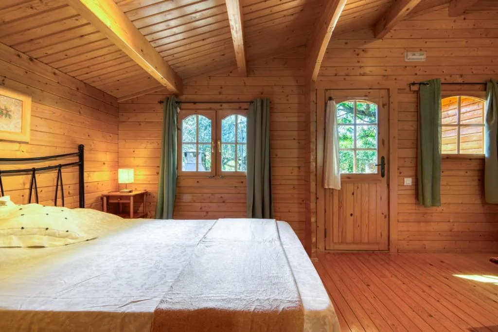 Apartamento de 1 dormitorio con vistas al jardín — Entre Viejos Olivos